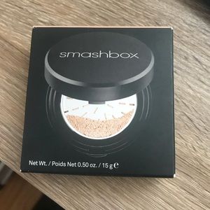 Smashbox Hydrating Halo Foundation